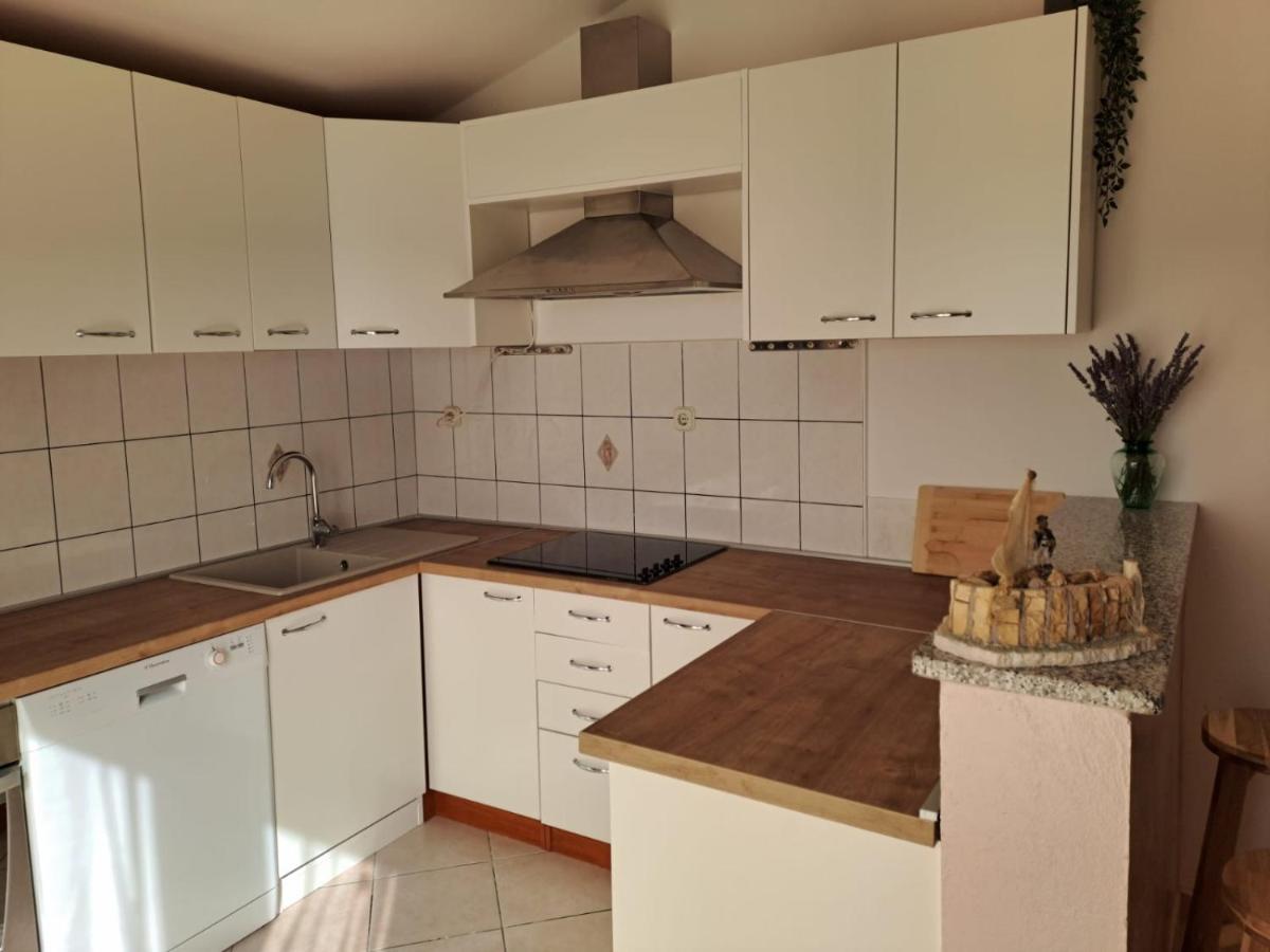 Apartment Ema Posedarje Exterior foto